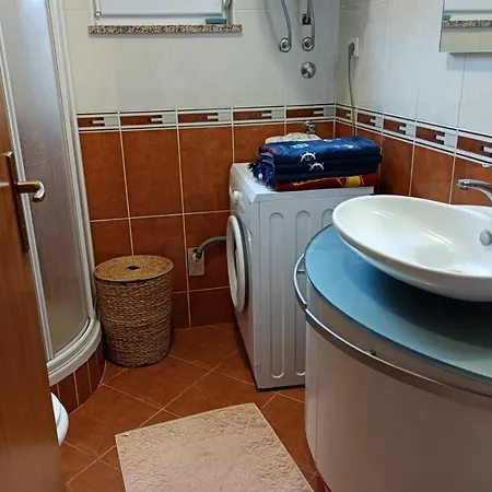 Fiorita For 4 Persons Close The Porec