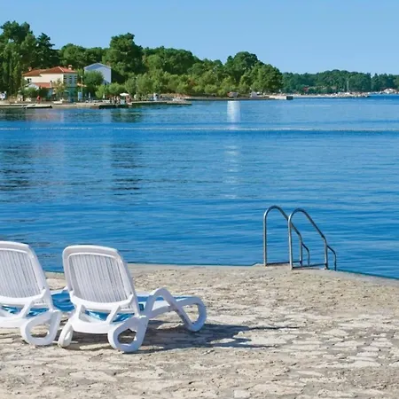 Fiorita For 4 Persons Close The Apartment *
